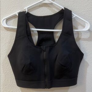 Black Women's Sports Bra - Fabletics's